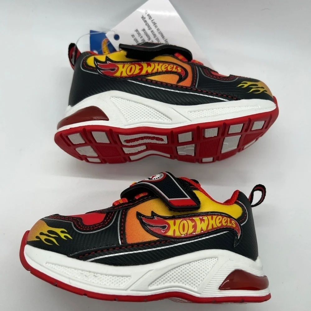 🔥 Hot Wheels Toddler Sneakers – Size 6 – Black/Red/Yellow with Flames 🔥